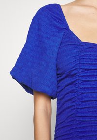 Pieces PCALICE SHORT DRESS - Φόρεμα σε ίσια γραμμή - mazarine blue