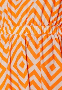 Colourful Rebel XIA SQUARES PUFF SLEEVE DRESS - Maksikleit - bright orange