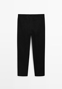 Zwarte broek met een elastische tailleband, twee achterzakken en een rechte pasvorm. Gladde textuur en tailored shape.