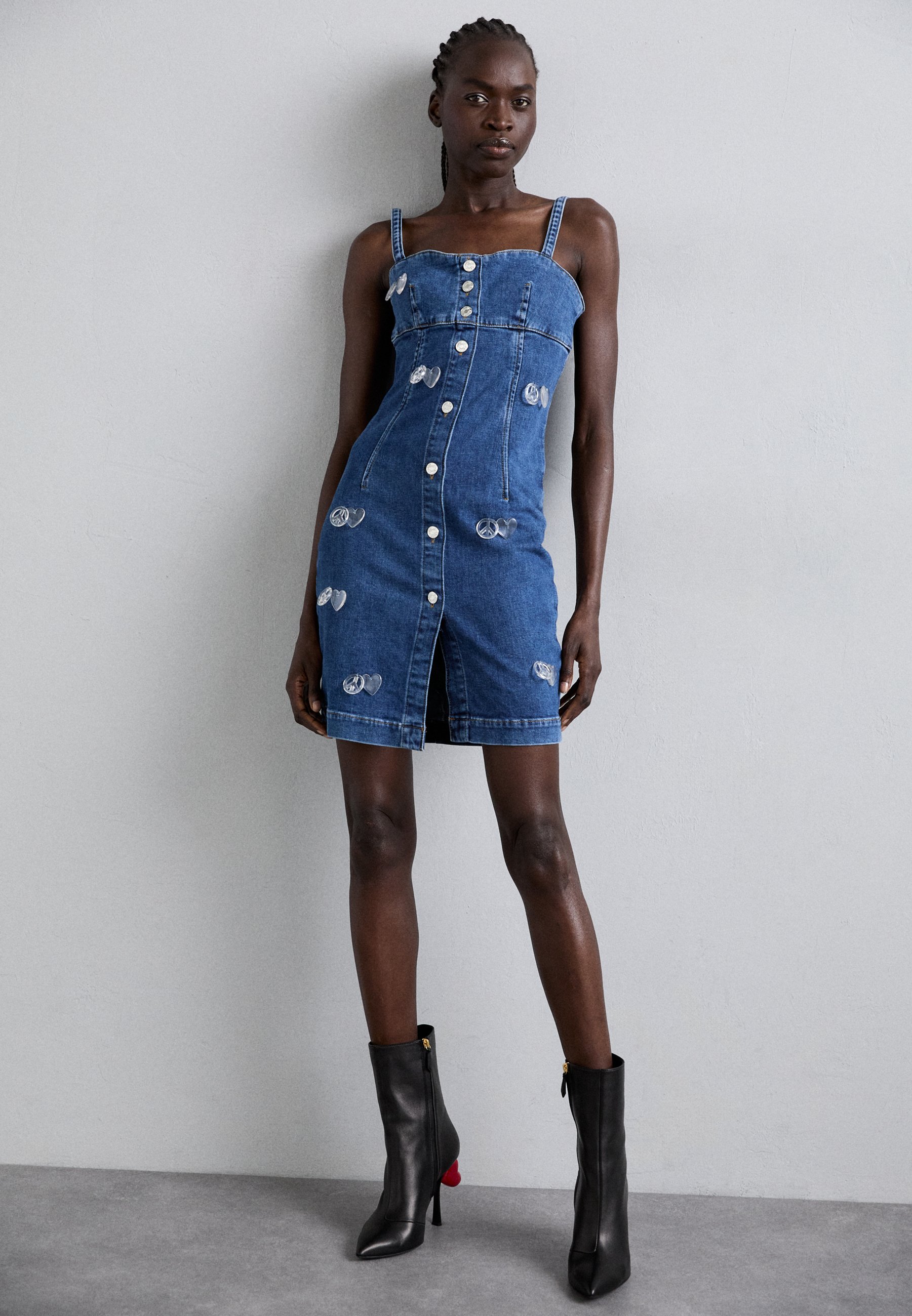 【関税&送料込】Moschino Jeans Urban Dress MOSCHINO JEANS URBAN - Day dress - multi beige/beige