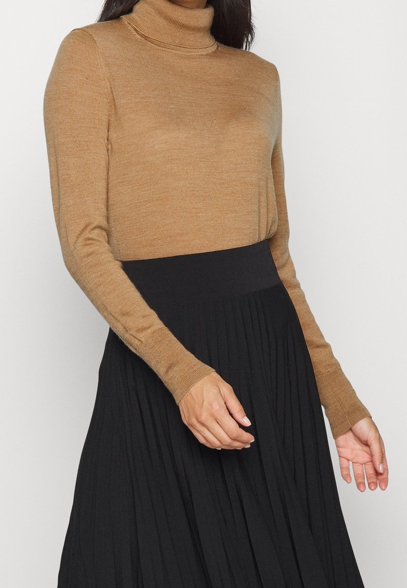 GAP Jersey de punto - camel