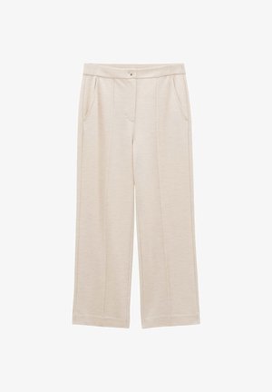 Pantaloni a gamba larga beige realizzati in tessuto testurizzato. Presentano una chiusura con bottone e tasche laterali, con dettagli plissettati sul davanti.