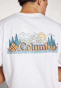 Columbia TALBERT RIDGE™ GRAPHIC TEE - Tricou cu imprimeu - white