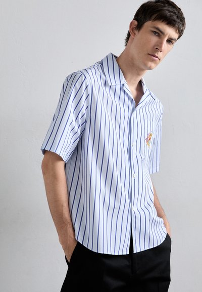 Versace OPLIN FOUNTAIN CREST  - Shirt - pastel blue/navy blue