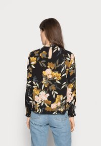 ONLY NEW MALLORY  L/S - Blusa - black