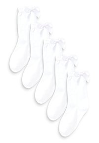 Weiße Knöchelsocken aus weichem Material mit einer dekorativen Schleife am Bund. Set aus fünf Paaren. Glatte Textur.