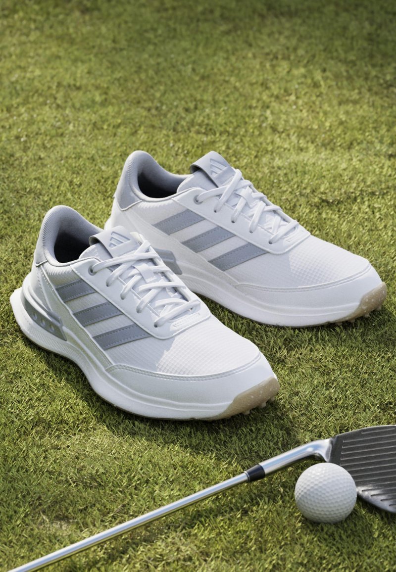 adidas Performance S2G SPIKELESS 24 - Golf shoes - cloud white   halo silver   gum
