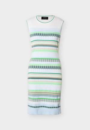 Ärmelloses knielanges Kleid mit horizontalen Streifen in Grün, Schwarz, Beige und Blau auf weißem Hintergrund, gerippte Struktur, Rundhalsausschnitt.