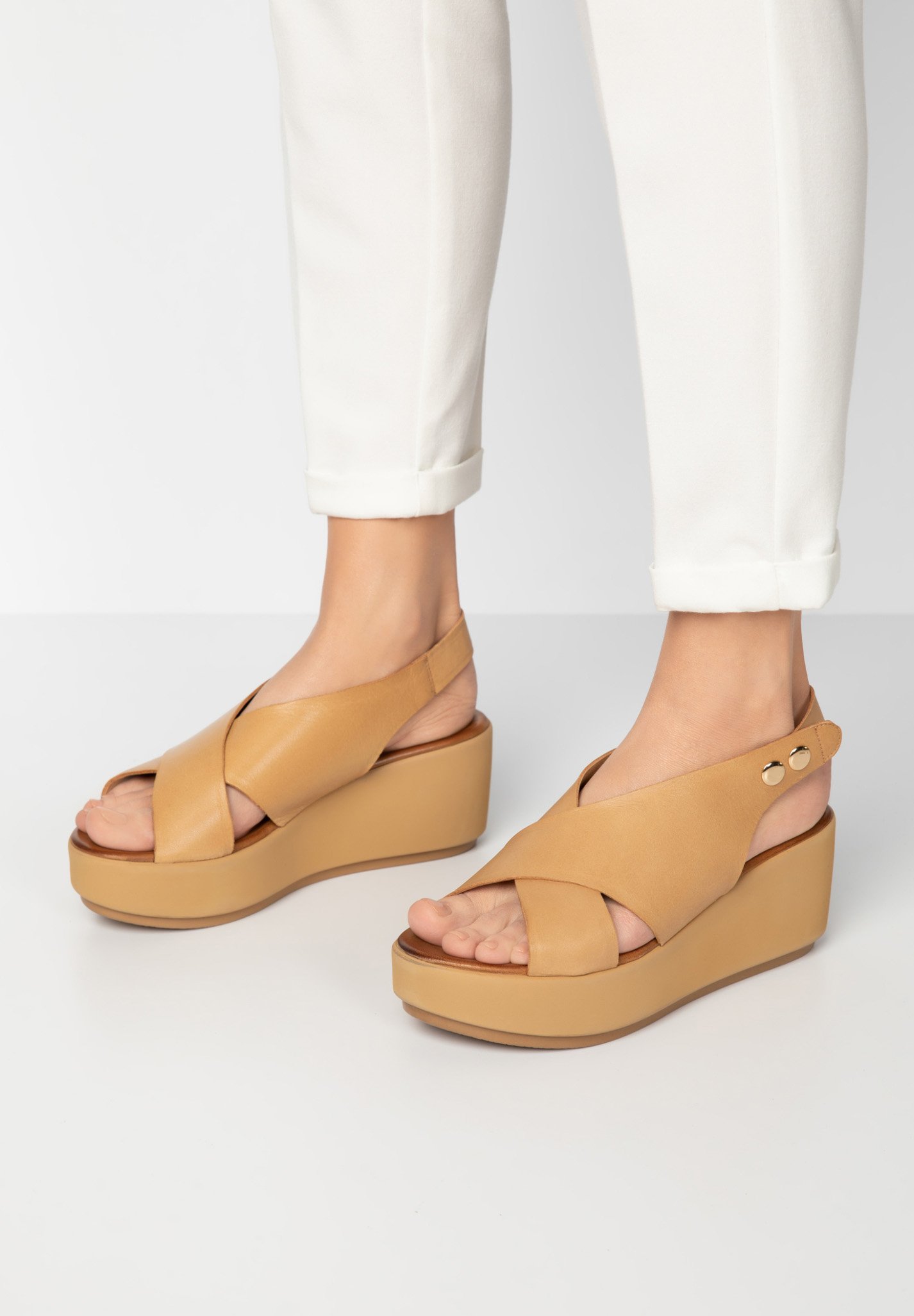 Inuovo Sandali con plateau - nude/color carne - Zalando