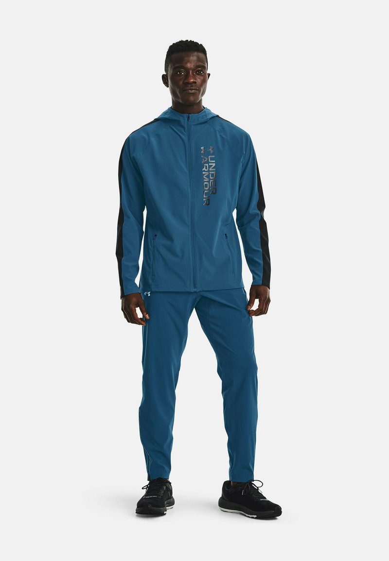 Herren Sportbekleidung | Under Armour OUTRUN THE STORM JACKET Laufjacke deep sea/dunkelblau - PE88120 Herren Sportbekleidung | Under Armour OUTRUN THE STORM JACKET Laufjacke deep sea/dunkelblau - PE88120