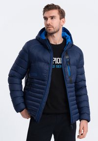 Unausgewählt, navy blue