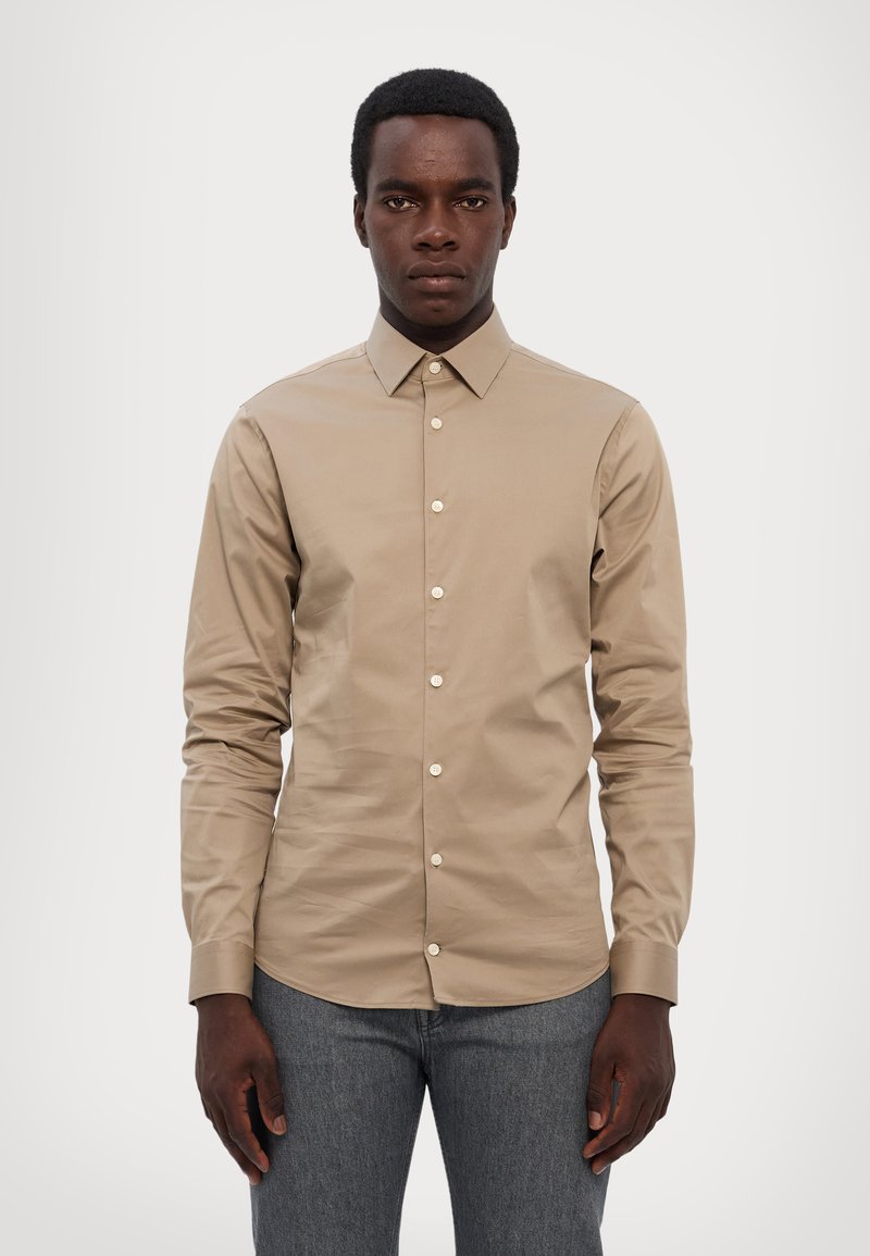 Tiger of Sweden FILBRODIE - Dalykiniai marškiniai - light brown