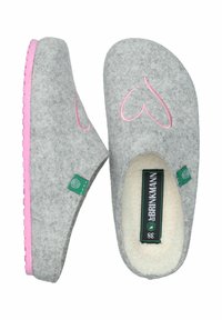 Gray felt slippers with pink rubber soles, featuring a pink heart embroidery on the upper, warm fleece lining, and a green branding label.