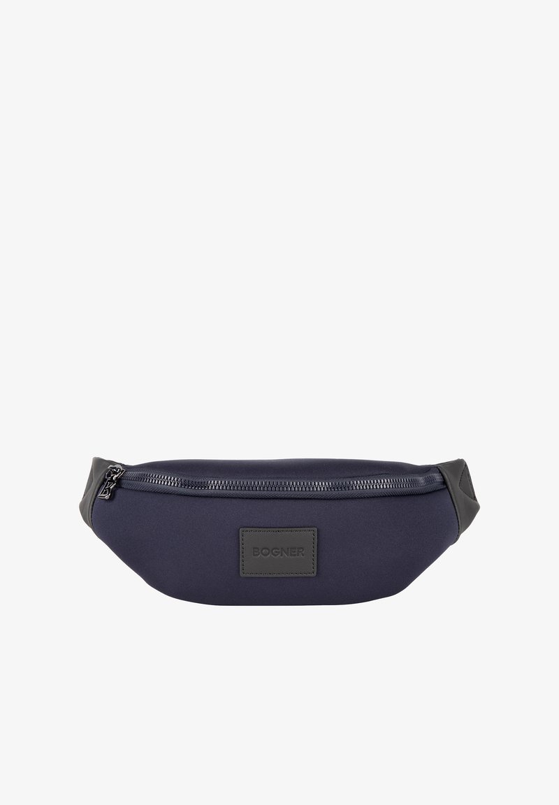 Granatowa nerka wykonana z neoprenu z czarnymi skórzanymi akcentami. Posiada zamknięcie na suwak u góry oraz skórzaną łatkę z logo dla identyfikacji.