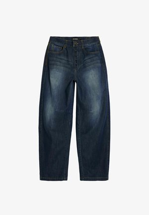 Mørkeblå denimjeans med en løs pasform, der har en knaplukning, fem lommer og subtil udvaskning foran og bagpå.