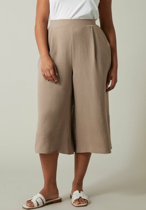 CROPPED LENGTH CULOTTES - Shorts - taupe