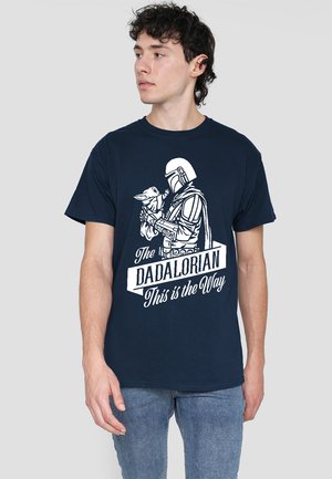 STAR WARS FATHER'S DAY THE DADALORIAN MANDALORIAN - T-Shirt print - dark blue
