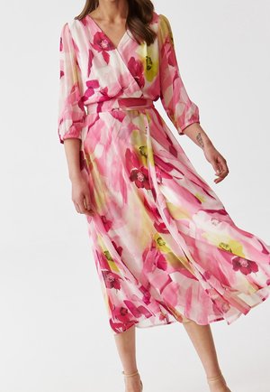 Vardagsklänning - neon pink