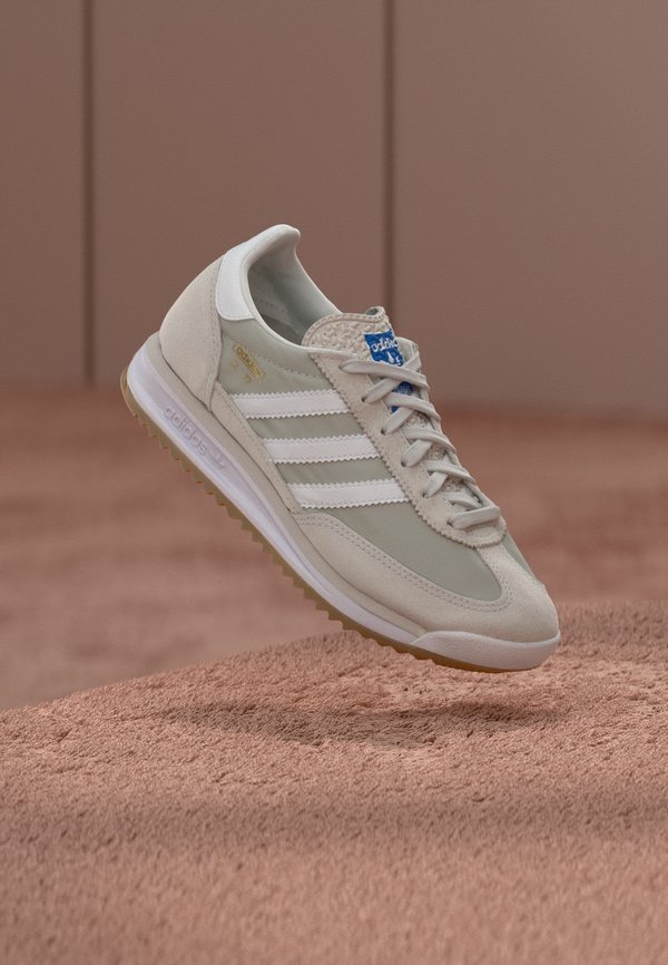 SL 72 RS UNISEX - Pantofi sport - grey one/footwear white/crystal white