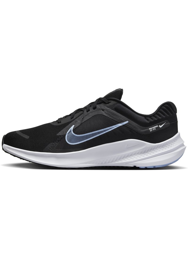 Nike Performance - QUEST 5 - Hardloopschoenen neutraal - black white cobalt bliss, Vergroten