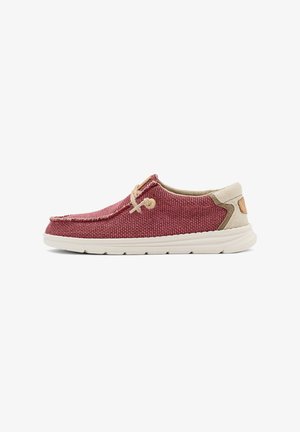 Koala Bay, CASUAL WALLABEE – SUPREMA - Zapatos con cordones - rojo