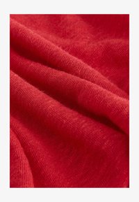 Unselected, bright red
