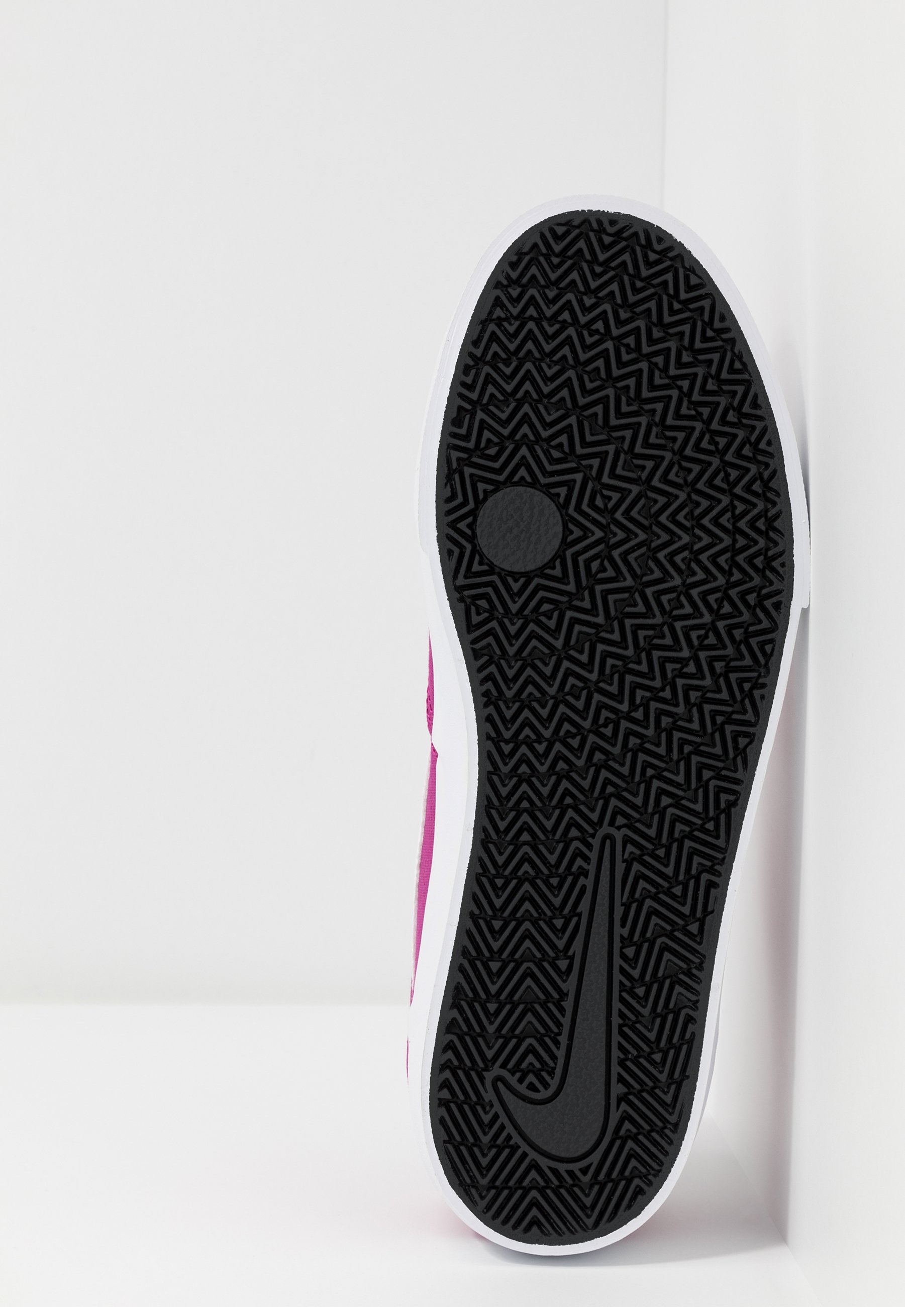 Nike SB CHARGE Joggesko cactus flowerwhite Zalando.no Nike SB CHARGE Joggesko cactus flowerwhite Zalando.no