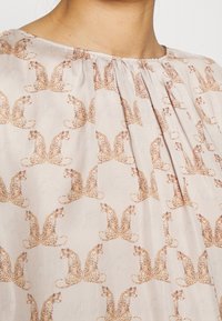 Marc Cain Blusa - brown