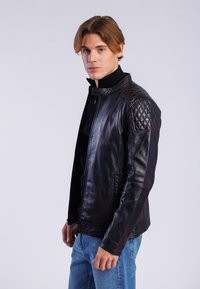 Freaky Nation Kožená bunda - bordo black