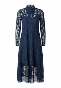 Tmavomodré čipkované šaty s dlhými rukávmi, vysokým golierom, precíznymi kvetinovými vzormi a polopriesvitným spodným lemom. Priliehavý živôtik prechádza do sukne do áčkového strihu.