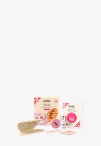 Le Mini Macaron - GEL TIPS STARTER KIT - Nagelpflege-Set - clear Thumbnail-Bild 1