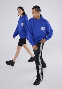 YOURTURN UNISEX - Sweatshirt - royal blue