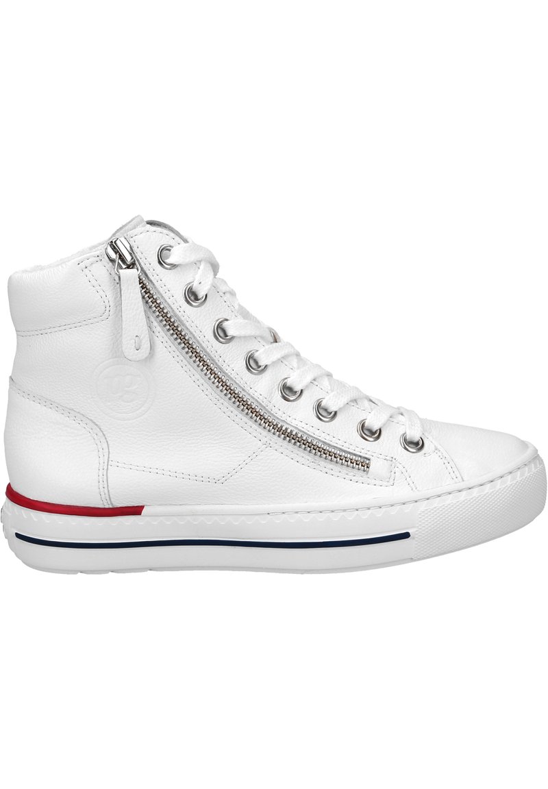 Sneaker montante en cuir blanc avec détail de fermeture éclair en métal, bout rond et semelle texturée. Des rayures rouges et bleues accentuent la semelle intermédiaire.