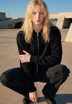 Urban Classics  OVERSIZED  czarny