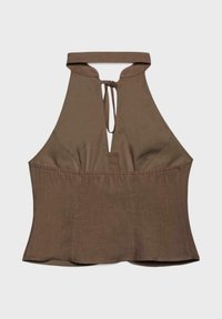 Haut court marron à dos nu avec col en halter, sans manches, fermeture à nouer dans le dos et ourlet légèrement évasé.
