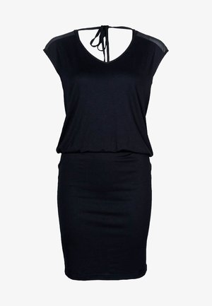 Robe noire sans manches avec un décolleté en V, haut ample, jupe ajustée et fermeture par lien au dos du cou.