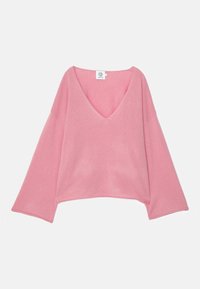 Rosa Strickpullover mit tiefem V-Ausschnitt, weiten Ärmeln und cropped Design. Weiche Textur und einheitliche Farbe ohne sichtbare Muster oder Akzente.