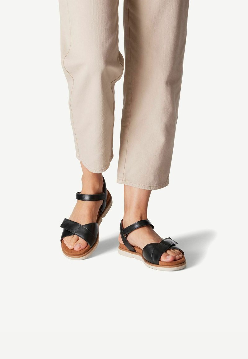 Marco Tozzi Sandalias con plataforma - black