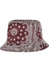 Mørkerød bøttehat med hvite paisley-mønstre, en rund krone og en bred, flat skjerm. Laget av et lett stoff.