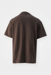 Jack & Jones PREMIUM JPRBLAHARVEY TEE UNISEX - Camiseta básica - chocolate brown