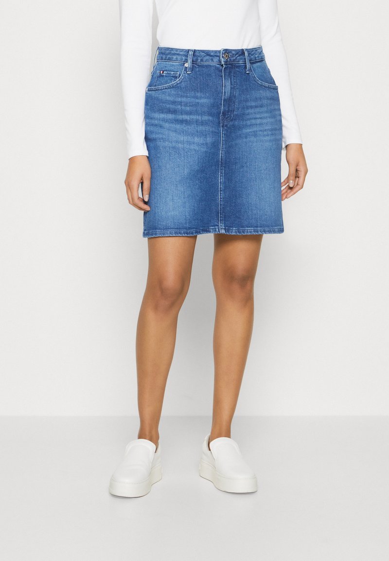 Jupe En Jean Esprit Taille 8 (équivalent 6) - Noire, Mini, Coupe Droite, Occasion TB état