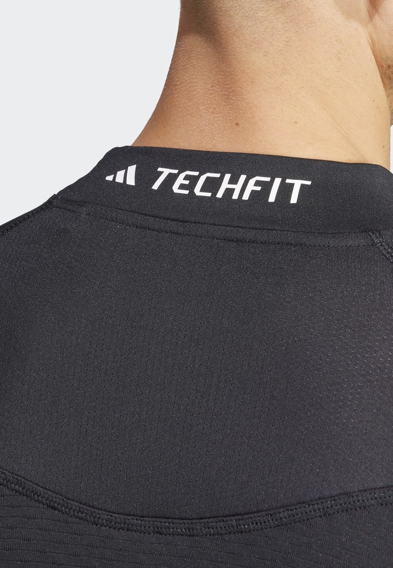 techfit fitted long sleeve tee