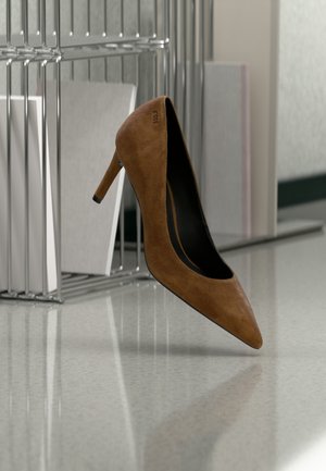 GRACEY - Klassikalised kontsakingad - medium brown