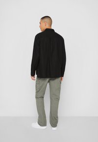 Urban Classics HALF ZIP - Overhemd - black
