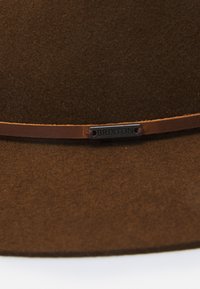 Brixton WESLEY FEDORA UNISEX - Kalap - coffee