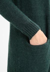 VILA Kofta - dark green