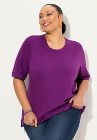 Ulla Popken PLUS SIZE SHORT SLEEVE TEE  - Basic T-shirt - classic dark purple