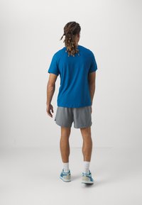 Jordan Korte sportsbukser - smoke grey/black