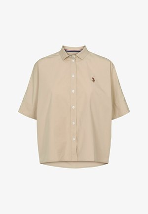 Beige overhemd met korte mouwen en een button-down kraag, met een klein geborduurd logo op de linkerborst en een gladde stofstructuur.