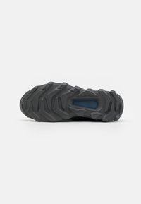 Thumbnail Image 5